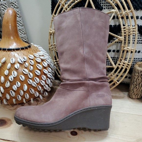 Keen Akita Wedge Slouchy Boots Mid Calf Pull On Mauve Leather Women's 10/40.5 - Picture 8 of 16